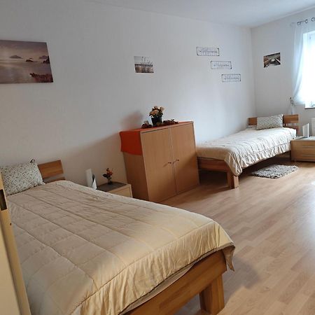 Leineblick Apartment Seelze ภายนอก รูปภาพ