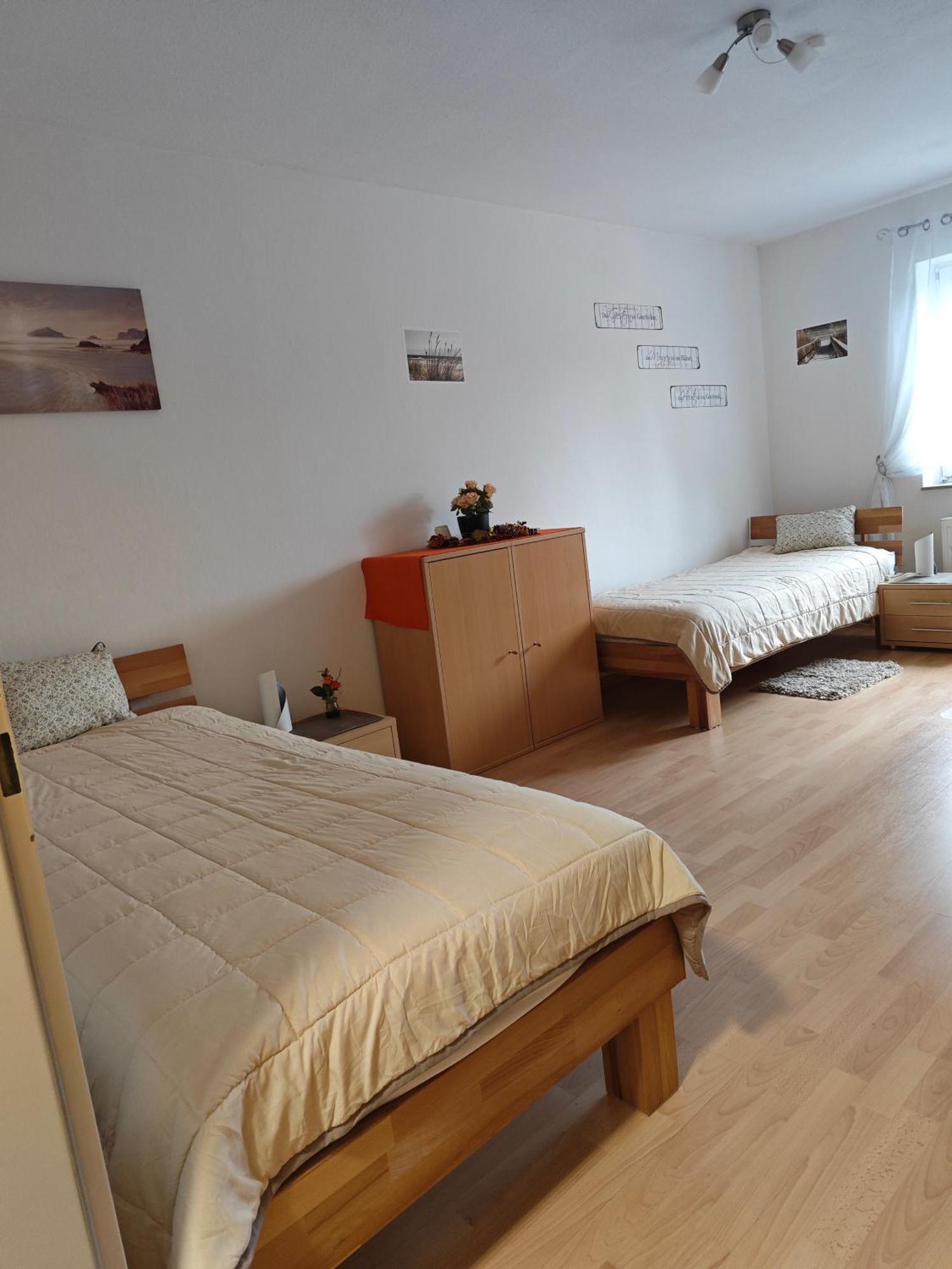 Leineblick Apartment Seelze ภายนอก รูปภาพ